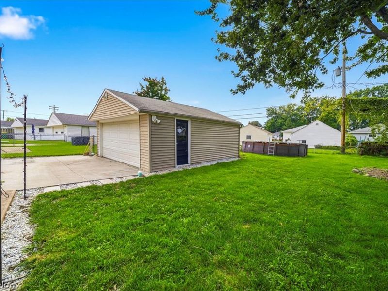 638 Pendley Road, Willowick, OH 44095 Photo 11