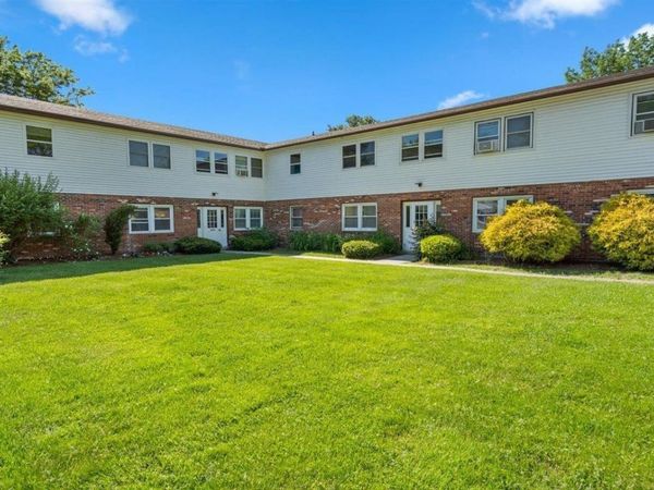 111 Sherwood Square, Essex Junction, VT 05452