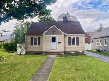 62 Briarcliff Road, Rochester, NY 14616