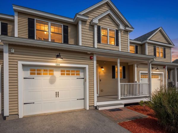 1204 Hazelwood Way, Unit 1204, Clinton, MA 01510