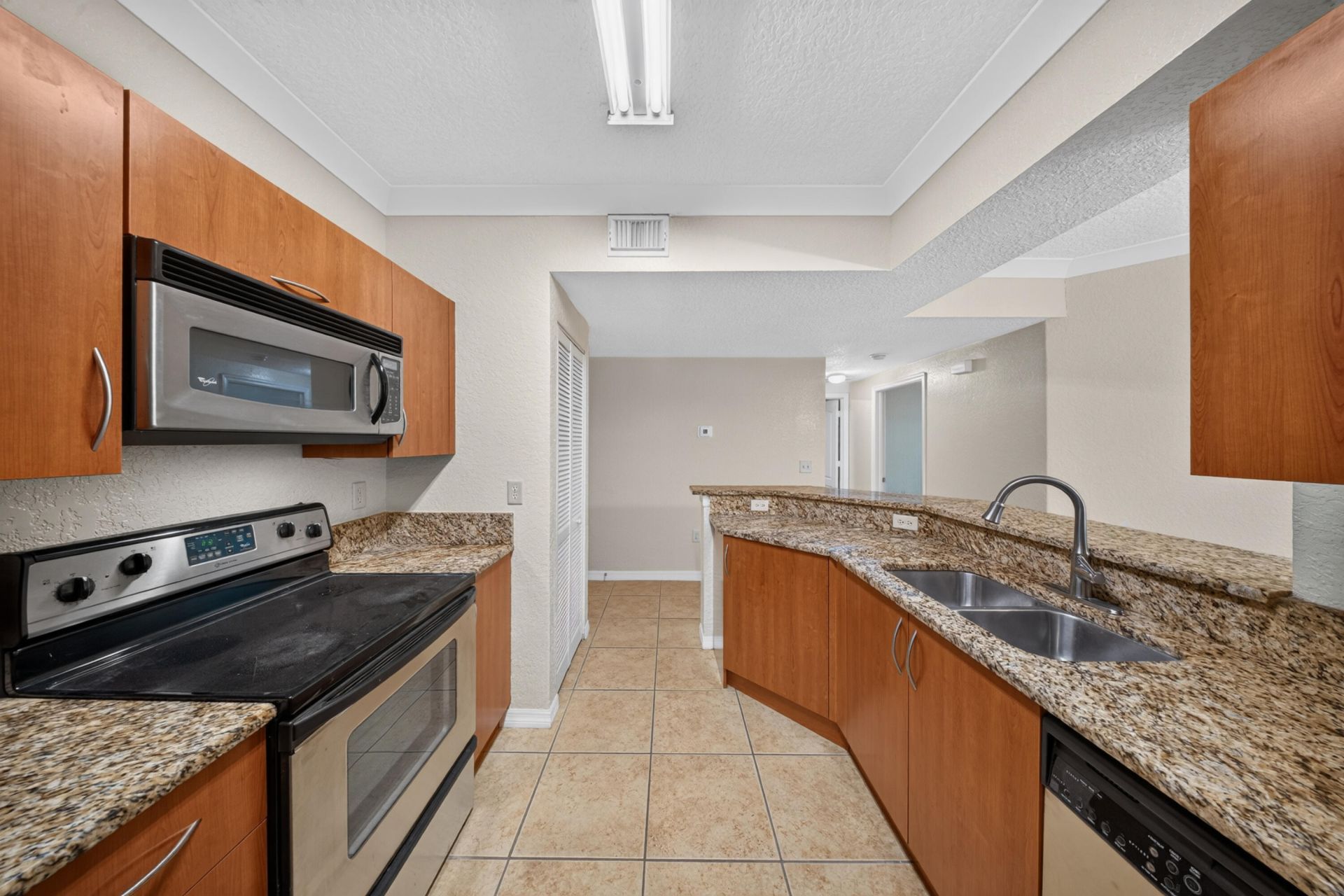 150 SW Peacock Boulevard, Unit 26-102, Port Saint Lucie, FL 34986 Photo