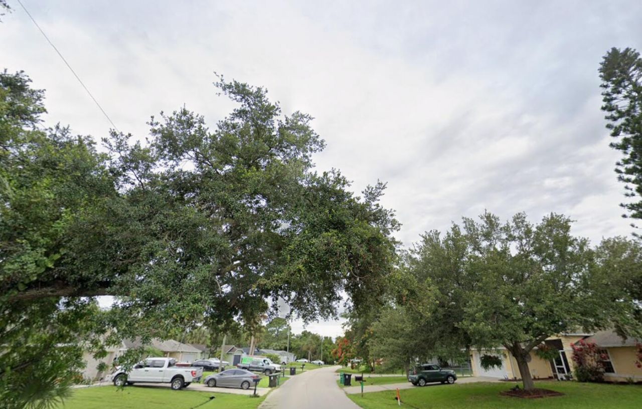 1638 SW Ruiz Terrace, Port Saint Lucie, FL 34953 Photo