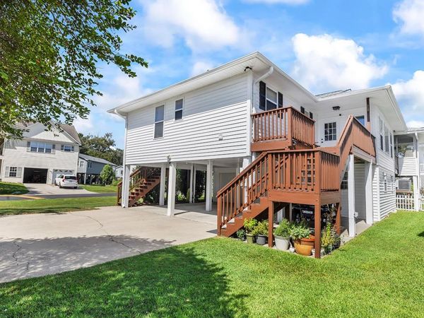 482 Bay Dr., Garden City Beach, SC 29576