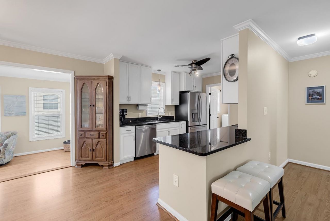 482 Bay Dr. Photo 13