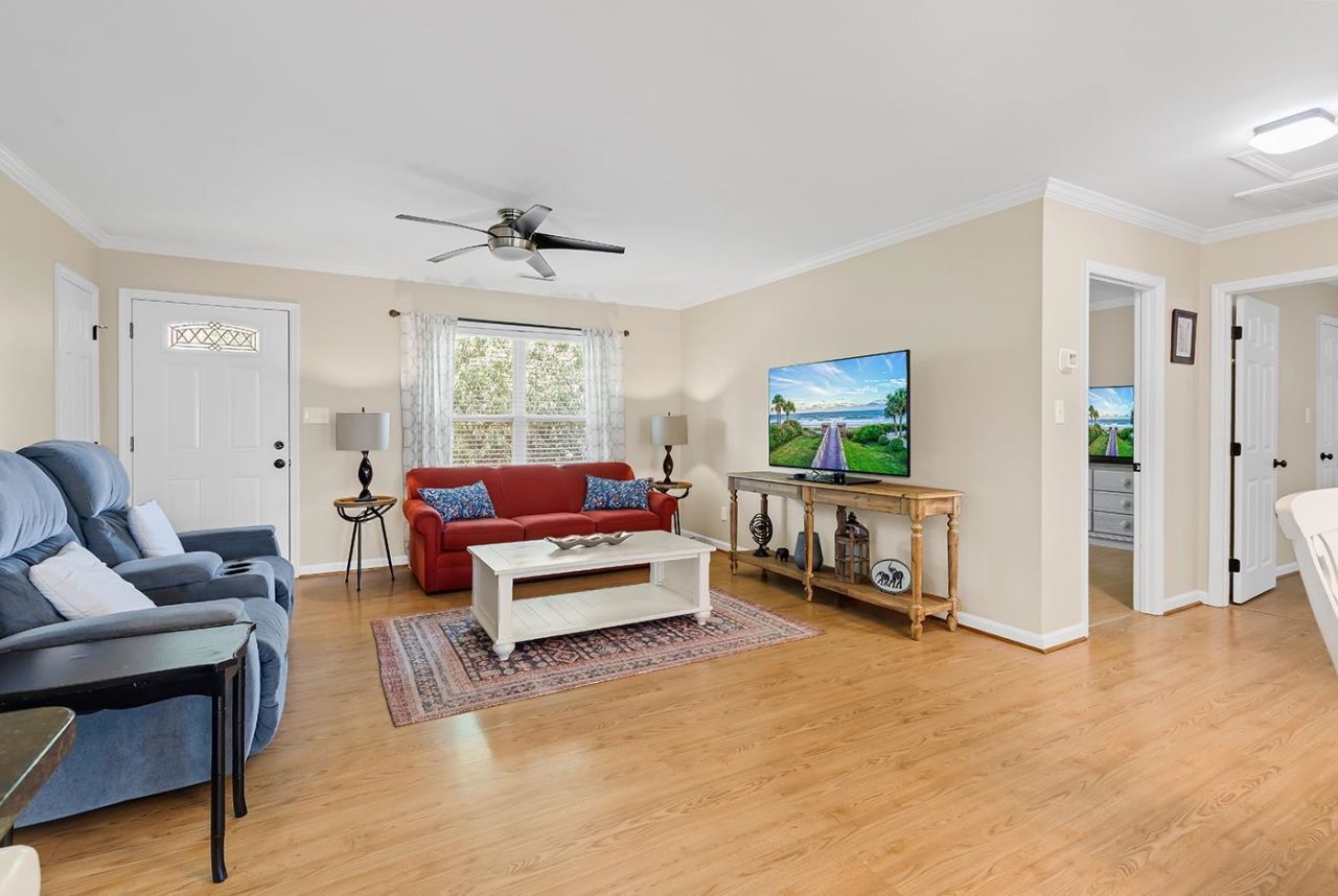 482 Bay Dr. Photo 14