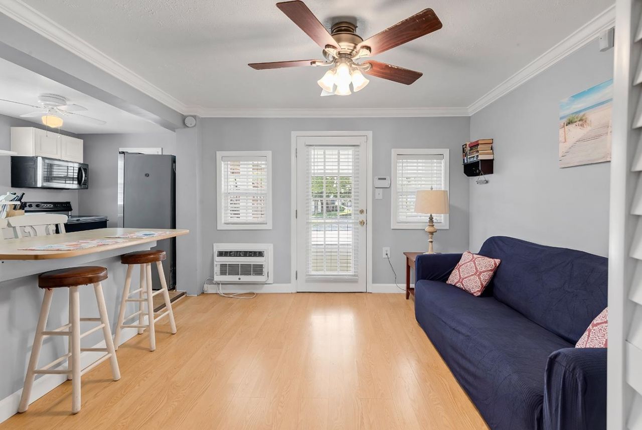 482 Bay Dr. Photo 33