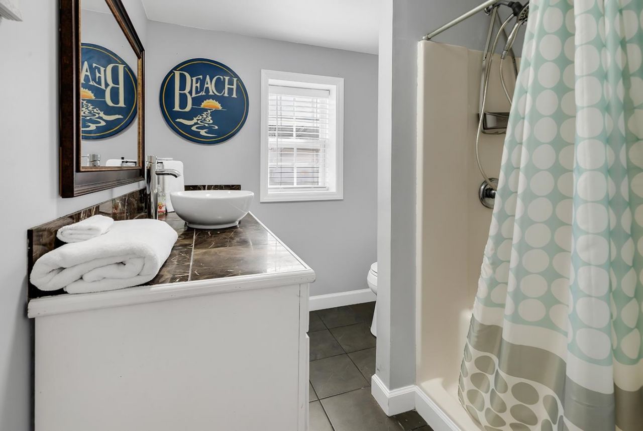482 Bay Dr. Photo 38