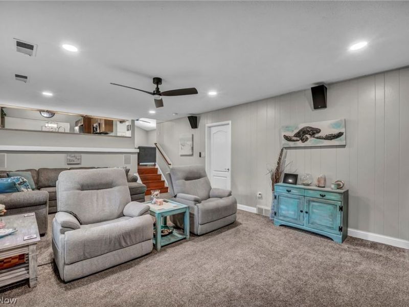 7676 Trenton Trail, Middleburg Heights, OH 44130 Photo 17