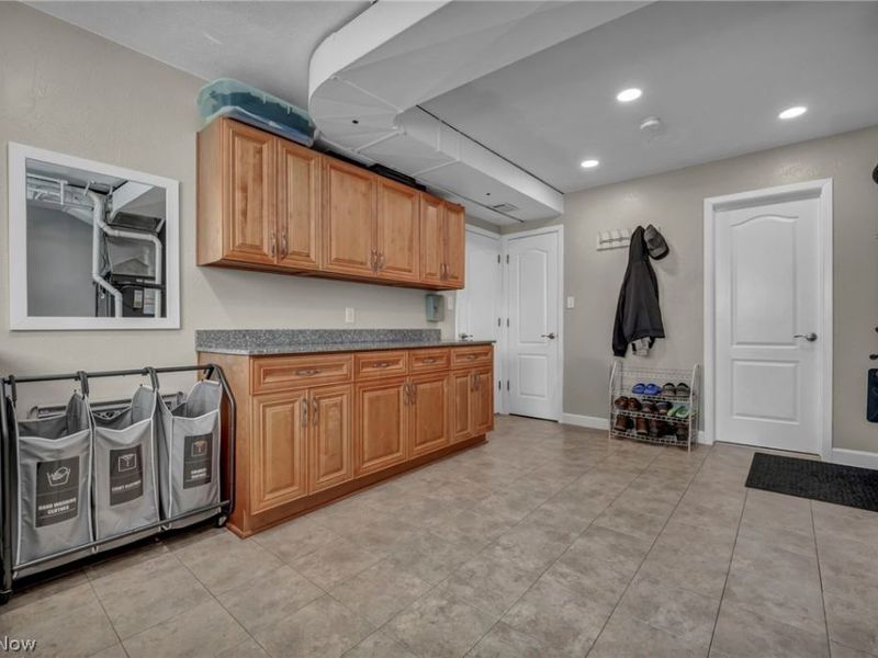 7676 Trenton Trail, Middleburg Heights, OH 44130 Photo 36