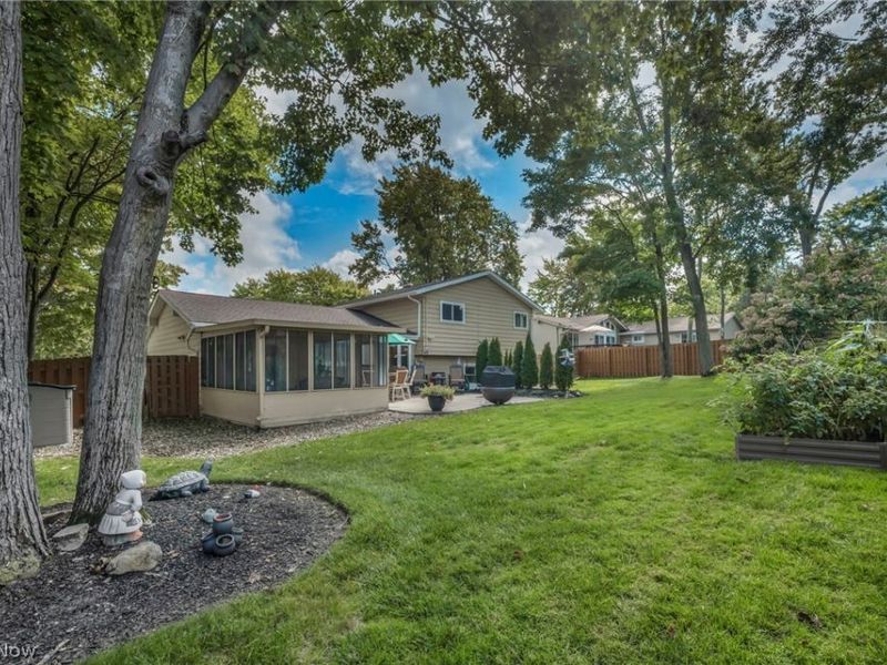 7676 Trenton Trail, Middleburg Heights, OH 44130 Photo 41