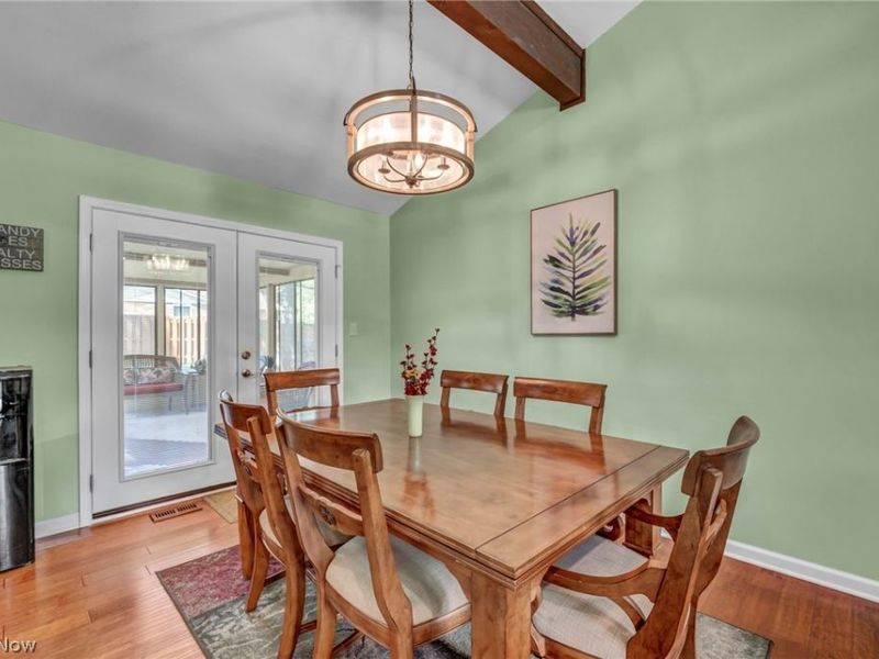7676 Trenton Trail, Middleburg Heights, OH 44130 Photo 8