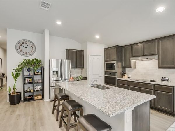 3703 Stillwood LN, Lago Vista, TX 78645