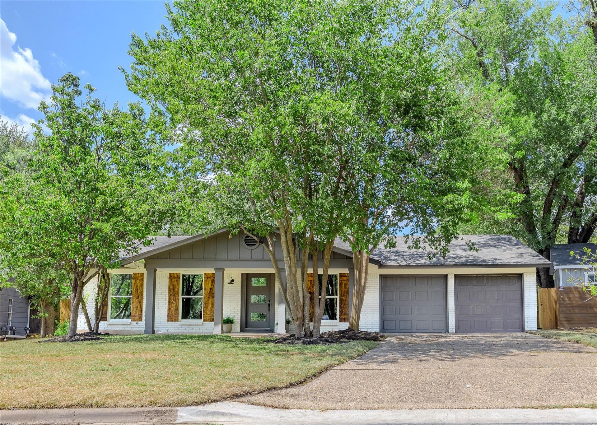 6816 Hanover Ln, Austin, TX 78723 Main Photo