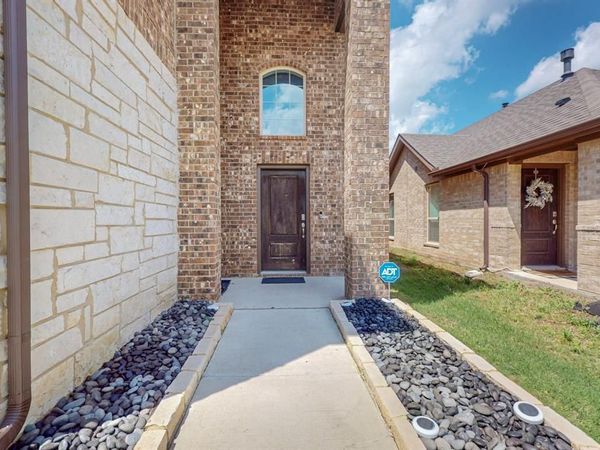 2166 Hobby Drive, Forney, TX 75126