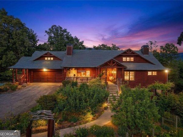 1823 Shoal Creek Rd, Clarkesville, GA 30523