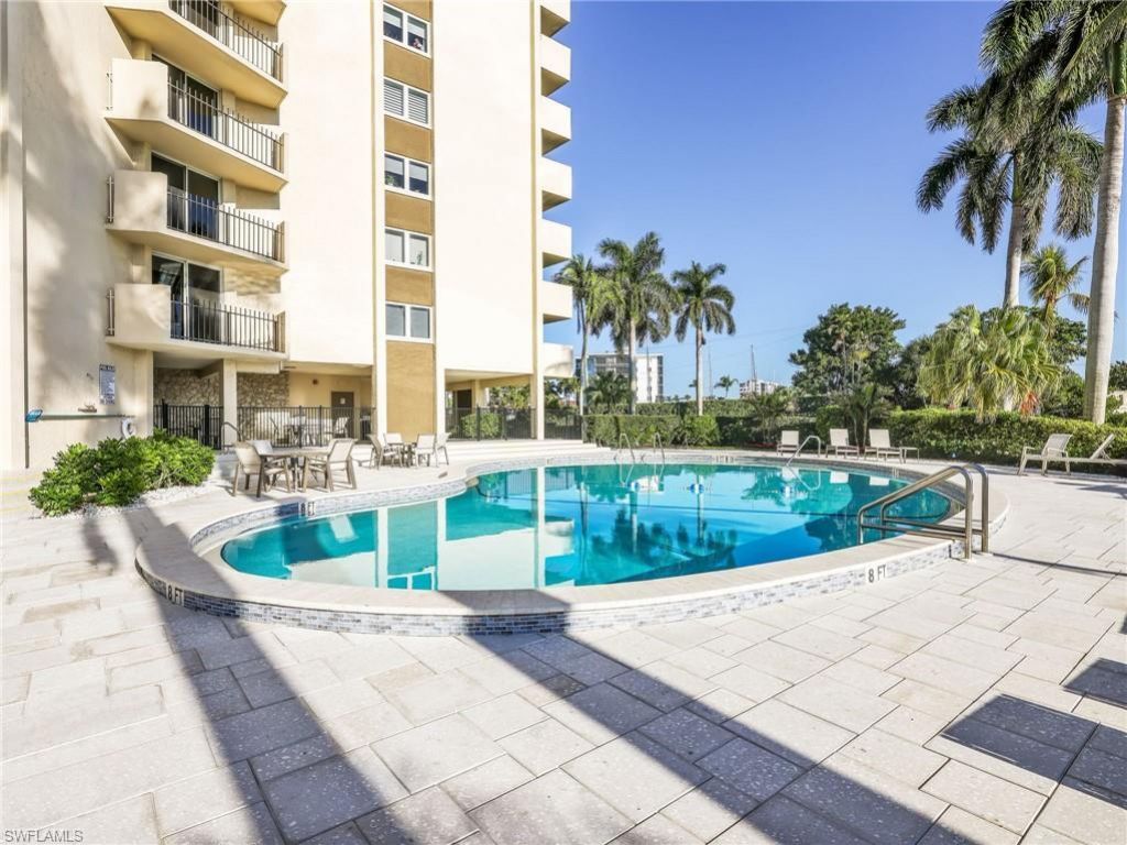 2150 Gulf Shore Blvd N, Unit 407, Naples, FL 34102 Photo