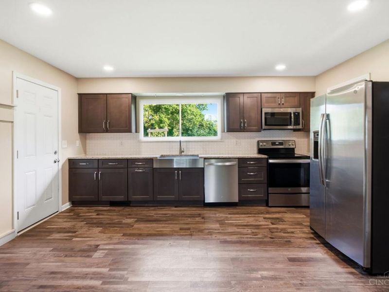 8415 Hoover Court, Madison Township, OH 45042 Photo 7