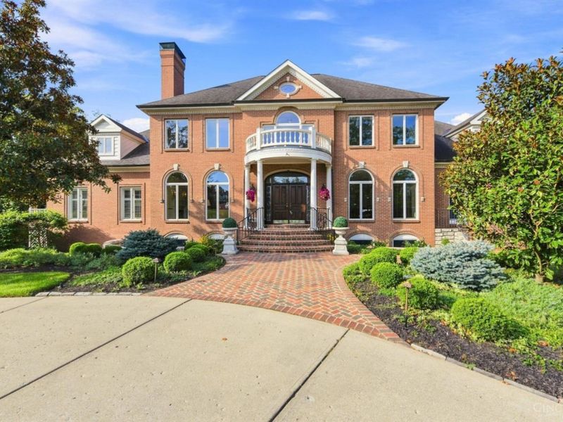 5595 Boomer Road, Cincinnati, OH 45247 Photo 1