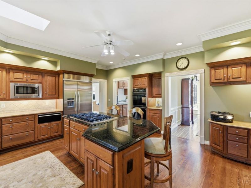 5595 Boomer Road, Cincinnati, OH 45247 Photo 27
