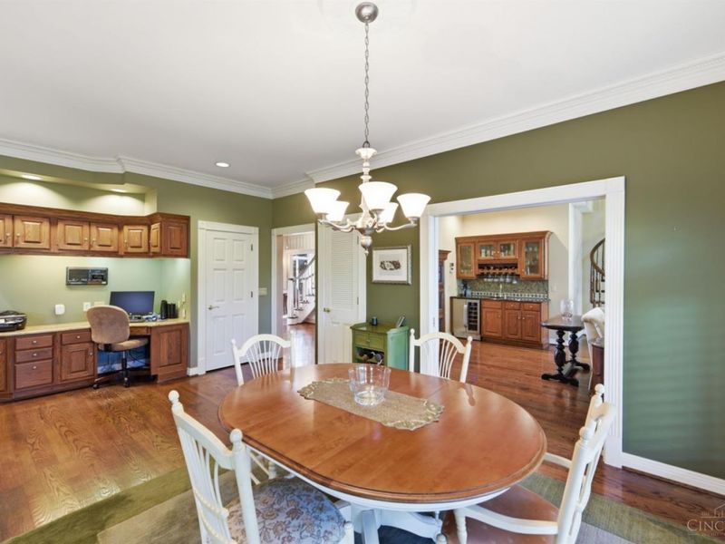 5595 Boomer Road, Cincinnati, OH 45247 Photo 28