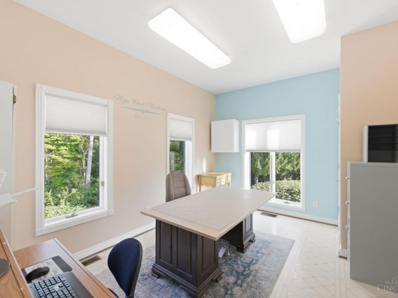 5595 Boomer Road, Cincinnati, OH 45247 Photo 72