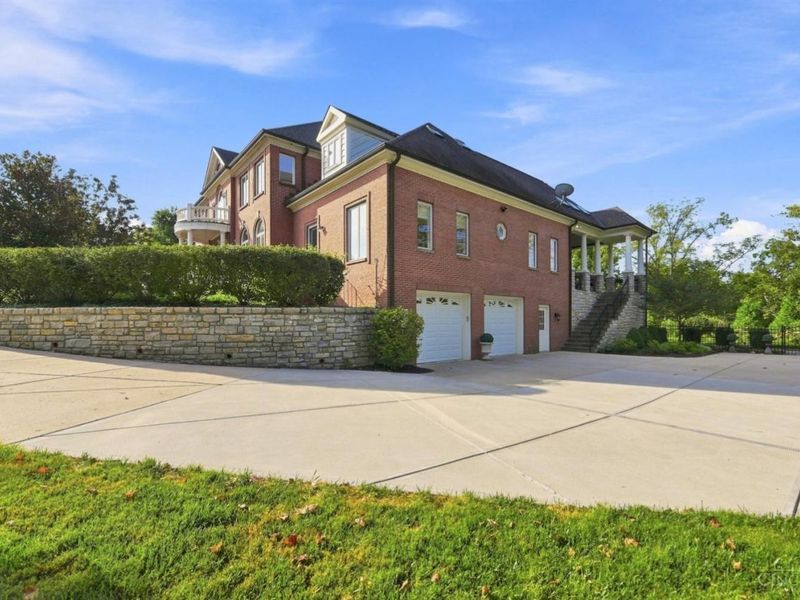 5595 Boomer Road, Cincinnati, OH 45247 Photo 74