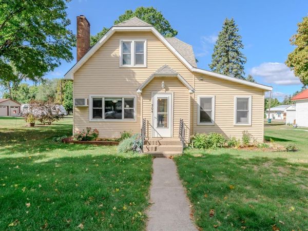 504 Degraff Avenue, Swanville, MN 56382