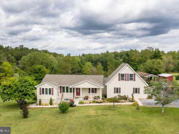 1207 BUCK MOUNTAIN ROAD, BENTONVILLE, VA 22610