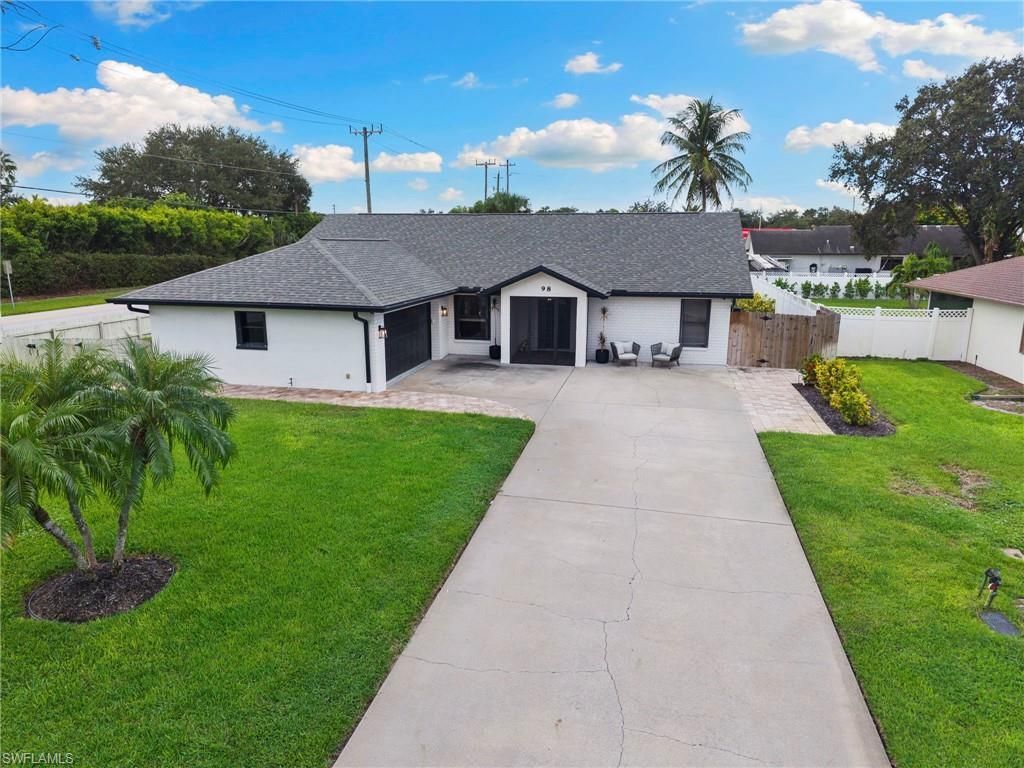 98 Chardon Pl, Naples, FL 34110 Photo