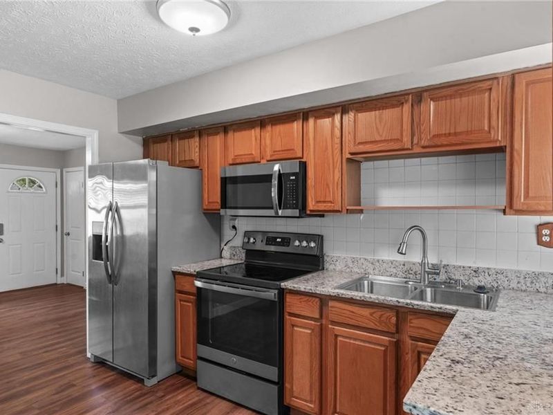263 Marchmont Drive, Fairborn, OH 45324 Photo 12