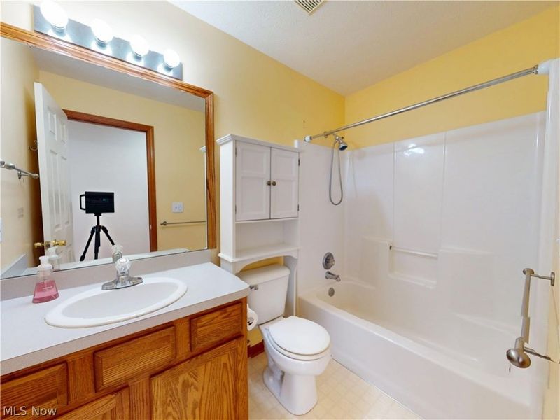 2597 Stonecreek Drive, Copley, OH 44320 Photo 32