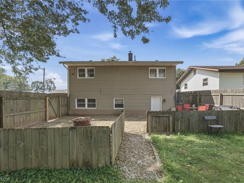300 27th Street NW, Massillon, OH 44647 Photo 8