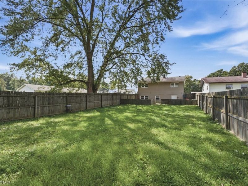 300 27th Street NW, Massillon, OH 44647 Photo 9