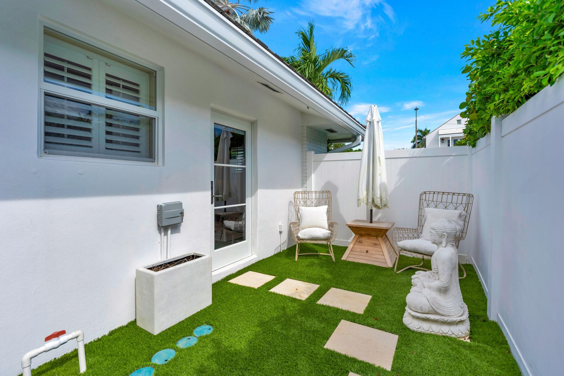 136 Worth Court S, West Palm Beach, FL 33405 Photo