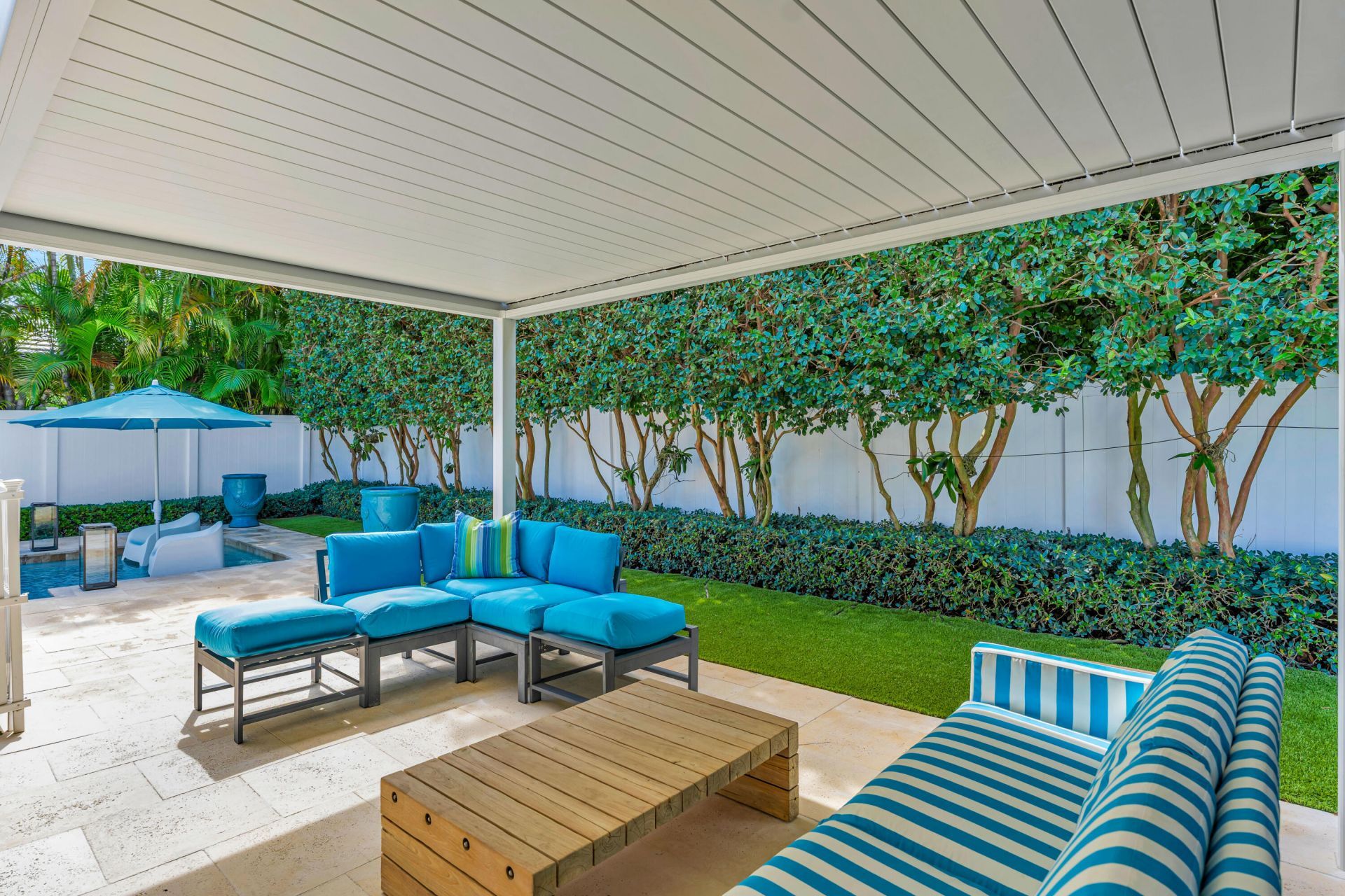136 Worth Court S, West Palm Beach, FL 33405 Photo