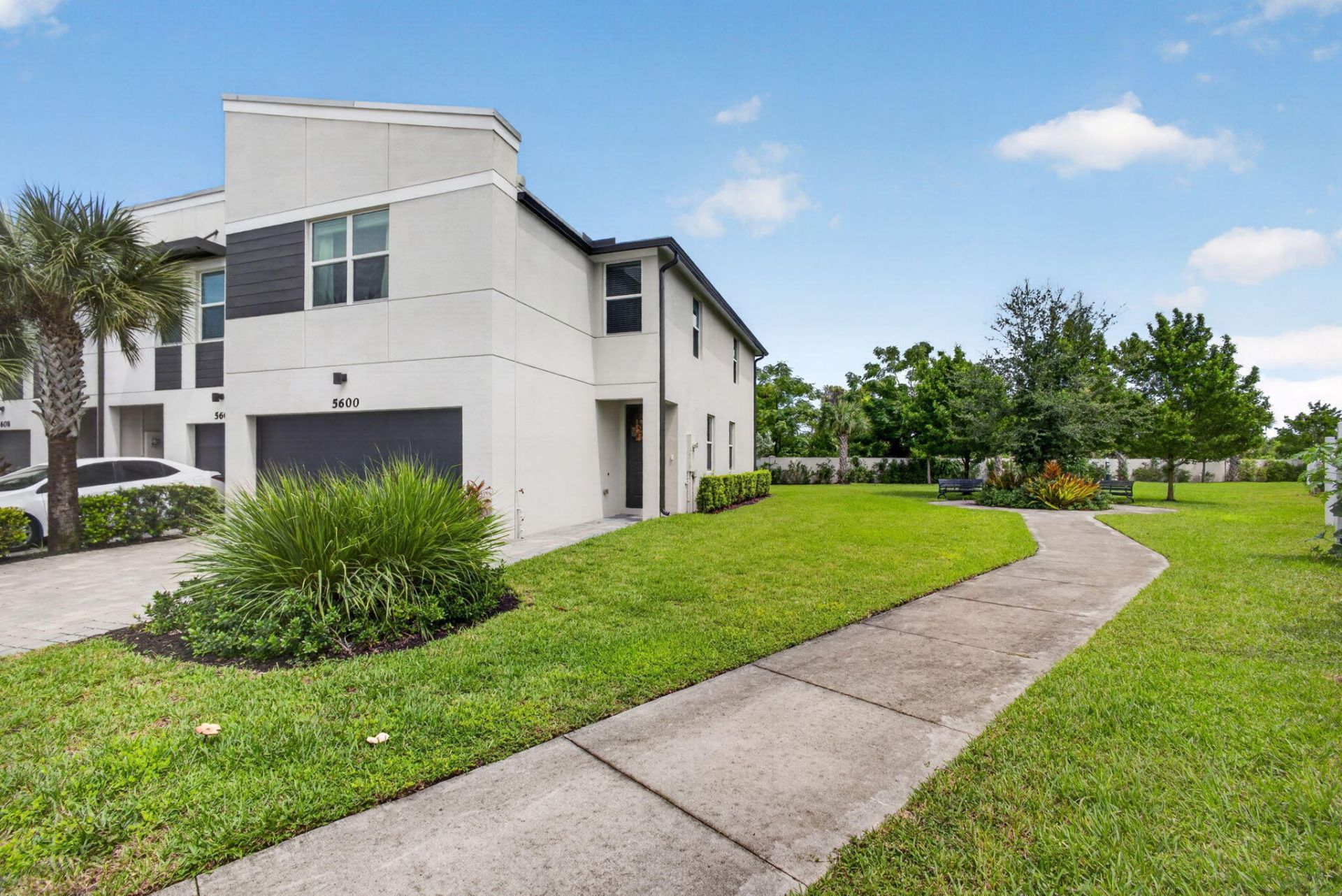 5600 Mentmore Drive, West Palm Beach, FL 33407 Photo