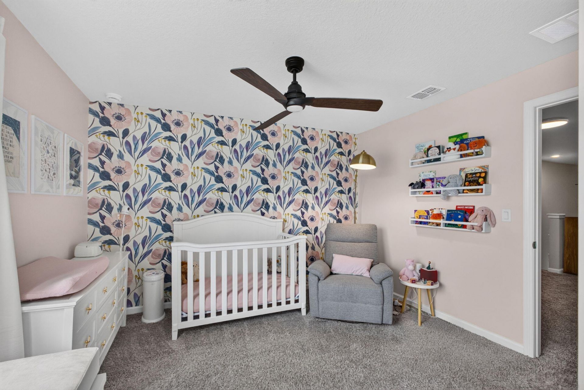 5600 Mentmore Drive, West Palm Beach, FL 33407 Photo