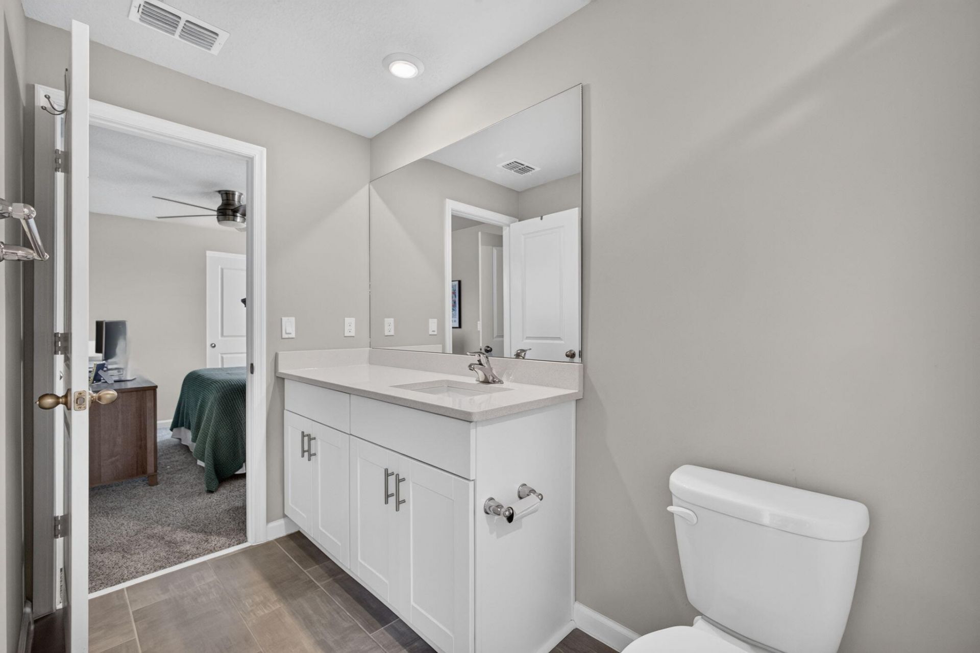 5600 Mentmore Drive, West Palm Beach, FL 33407 Photo