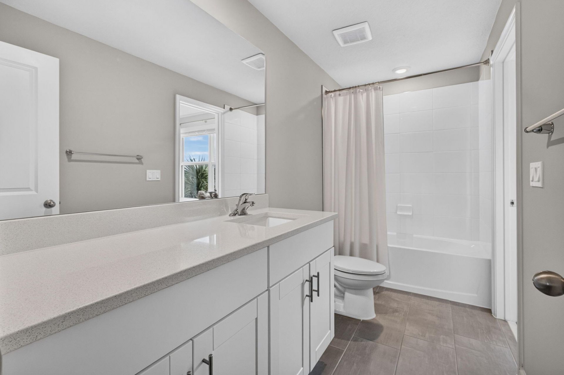 5600 Mentmore Drive, West Palm Beach, FL 33407 Photo