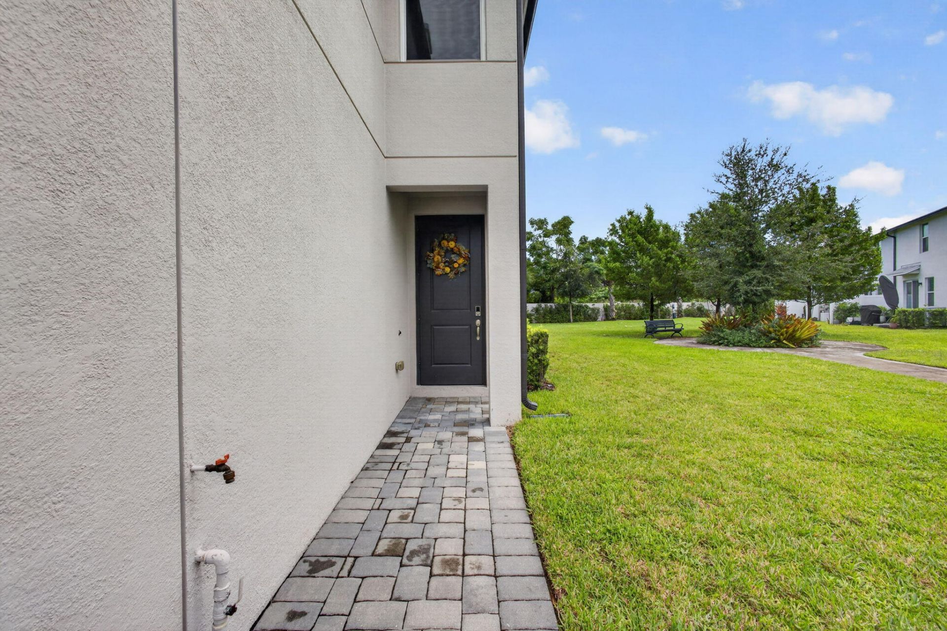 5600 Mentmore Drive, West Palm Beach, FL 33407 Photo