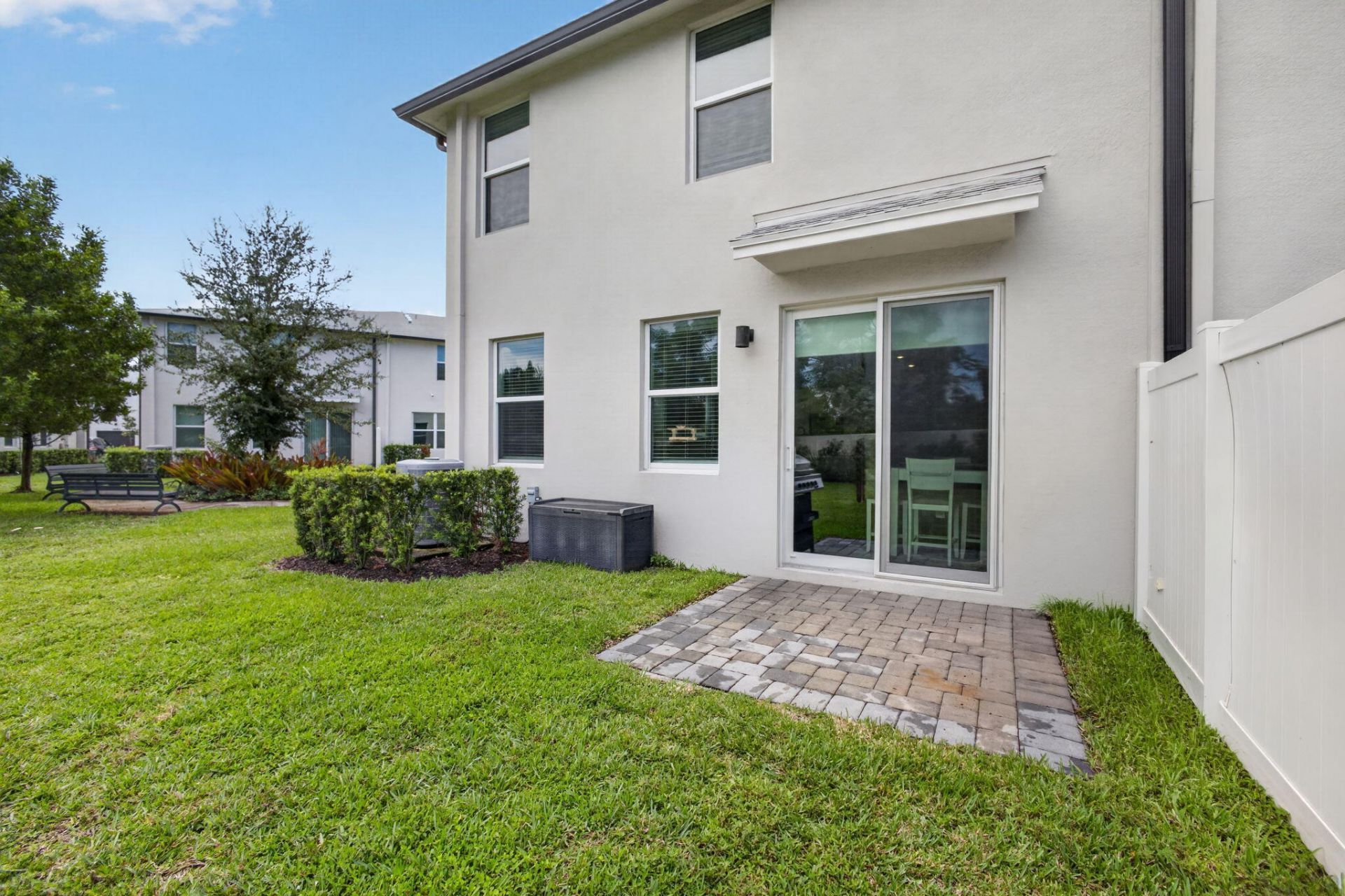 5600 Mentmore Drive, West Palm Beach, FL 33407 Photo