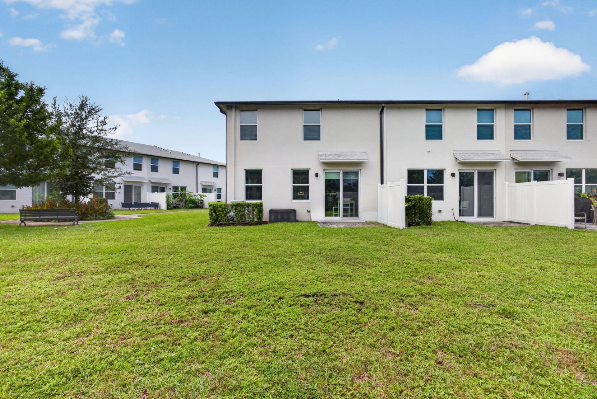 5600 Mentmore Drive, West Palm Beach, FL 33407 Photo