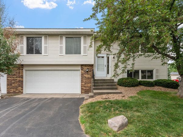 1415 W 140th Street, Burnsville, MN 55337