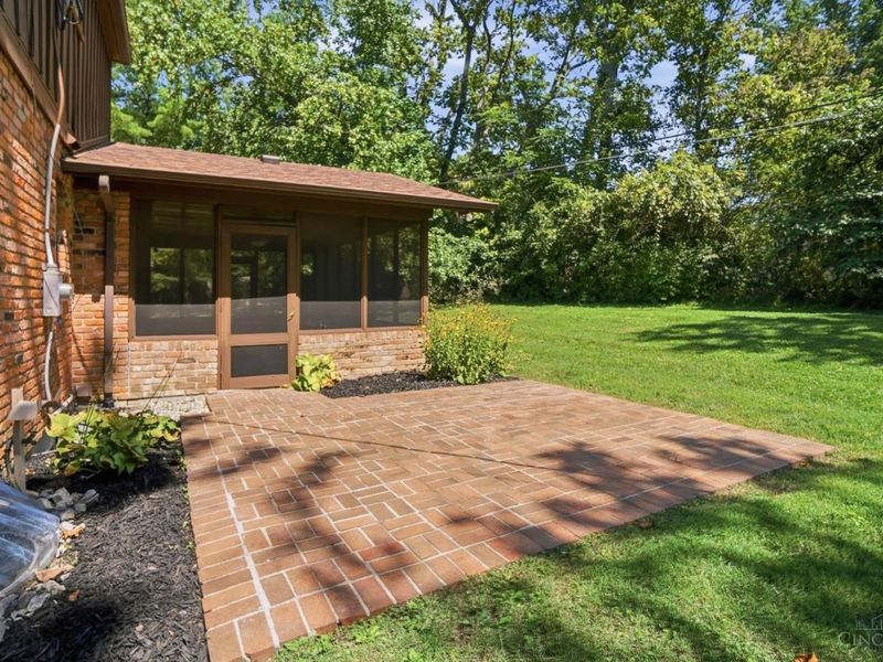 1212 Eagle Ridge Drive, Miami Township, OH 45150 Photo 27