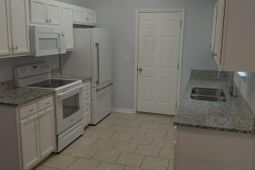 904 Silvercrest Dr. photo 4