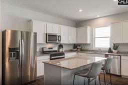 1129 Rockshire  photo 4