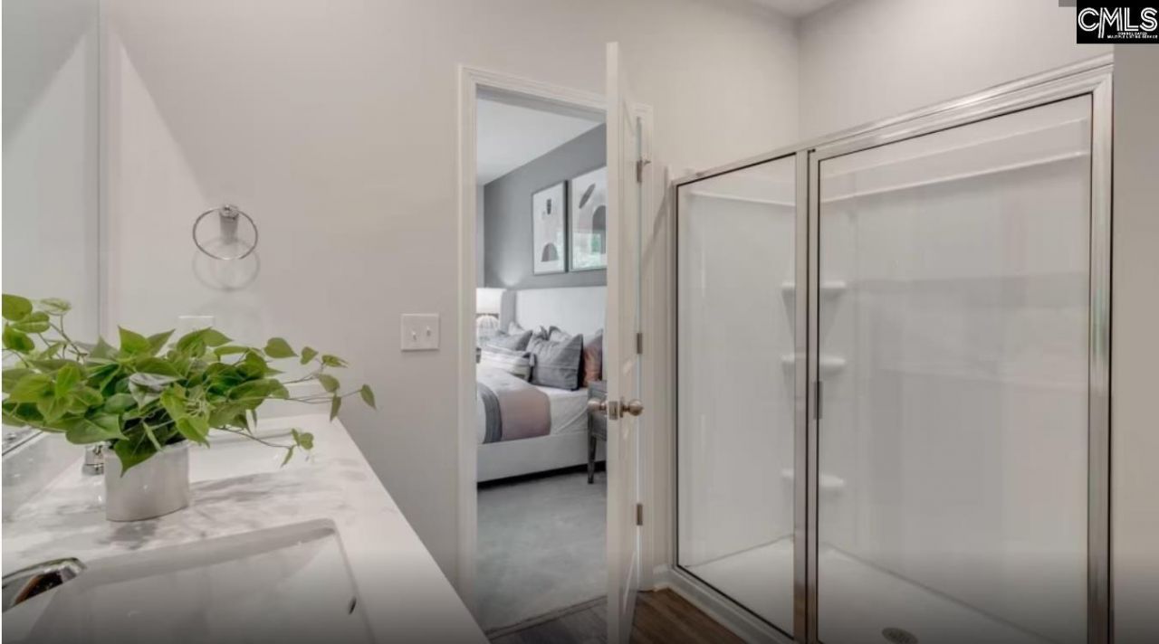 1129 Rockshire  Photo 7