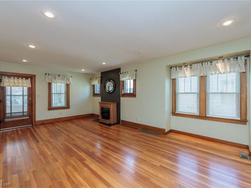 45 Victor Avenue, Cuyahoga Falls, OH 44221 Photo 9