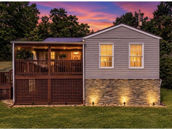 2012 Woodbine Street, Kingsport, TN 37660