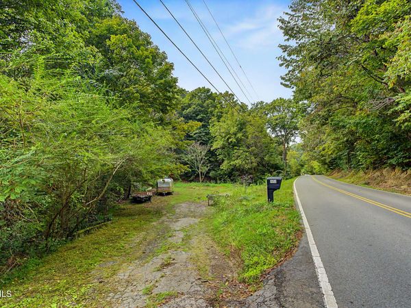 724 Hardin Lane, Sevierville, TN 37862